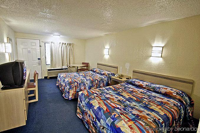 Motel 6-Fort Myers, Fl นอร์ทฟอร์ทไมเออร์ส ห้อง รูปภาพ