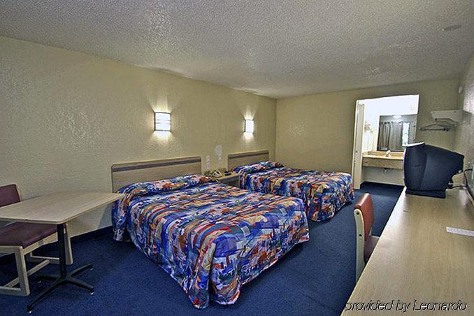 Motel 6-Fort Myers, Fl นอร์ทฟอร์ทไมเออร์ส ห้อง รูปภาพ