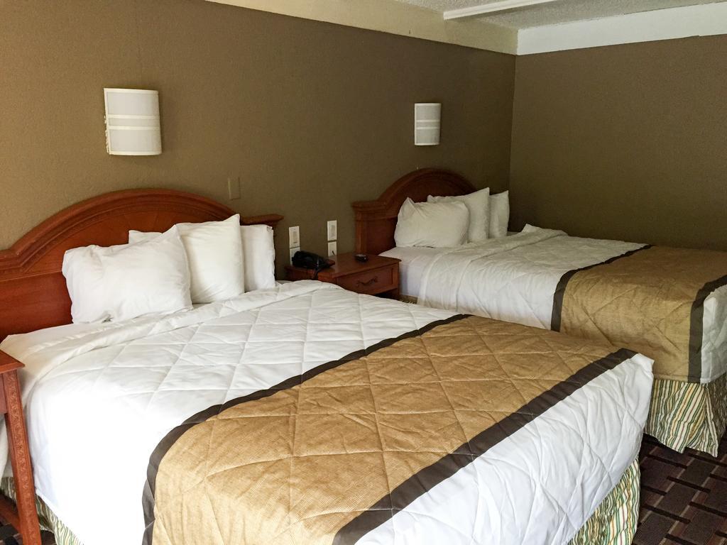 Motel 6-Fort Myers, Fl นอร์ทฟอร์ทไมเออร์ส ภายนอก รูปภาพ